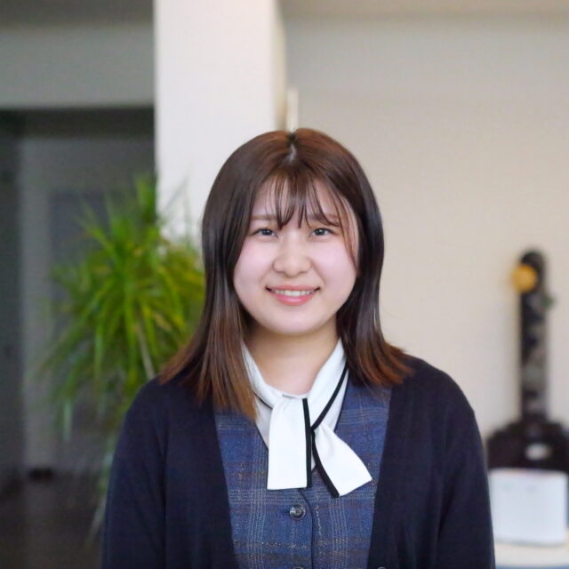 嶋田葵